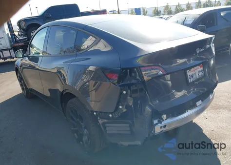 2024 Tesla Model Y Long Range Dual Motor All-Wheel Drive/Rwd из США, поврежденный, VIN 7SAYGDED0RF102126